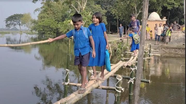 গৌরীপুরে বৃষ্টিতে কাঁচা রাস্তায়