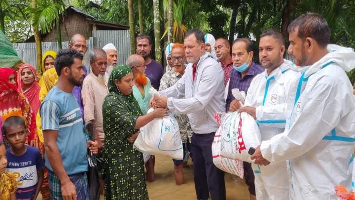 শেরপুরে বন্যার্তদের মাঝে